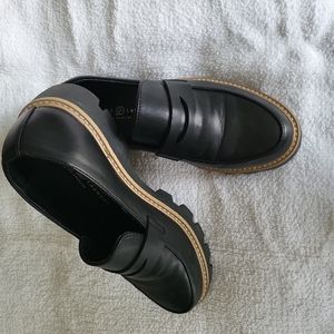 Chinese Laundry Black Loafer